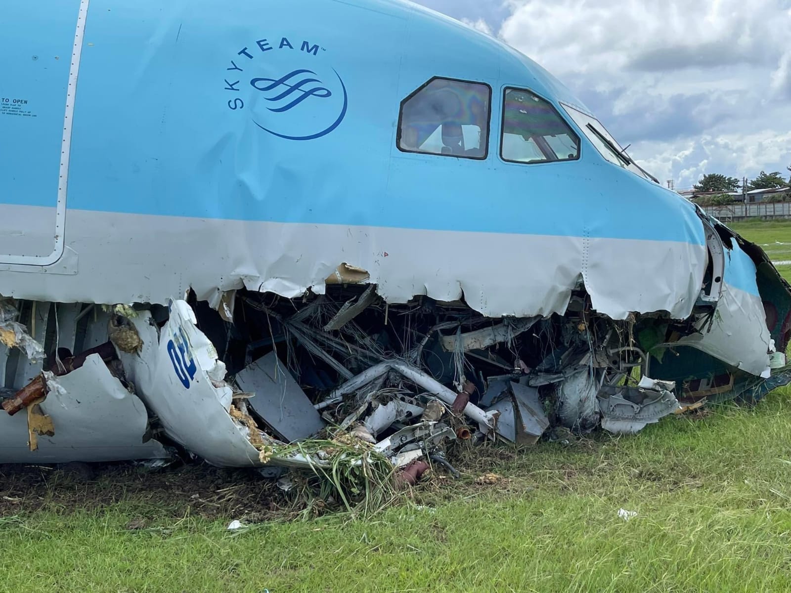 Airbus A330 da Korean Air sofre acidente na Indonésia