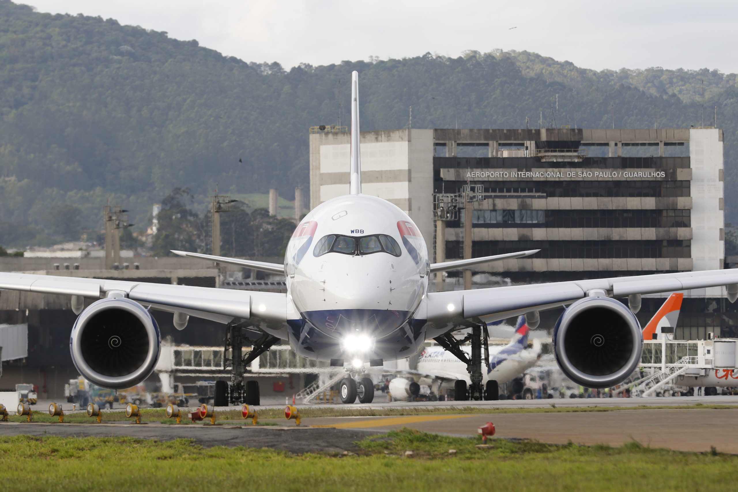 ANAC irá reduzir tarifas aeroportuárias