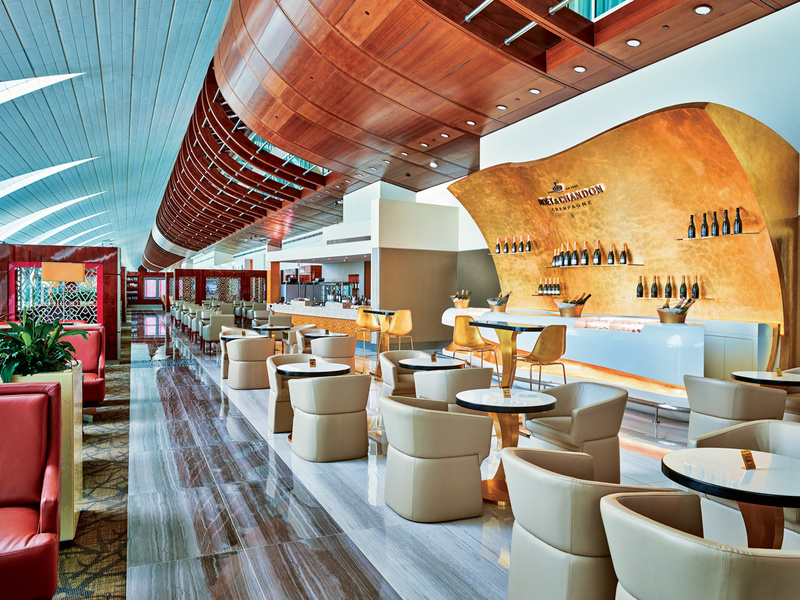 Emirates reabre mais um lounge em Dubai