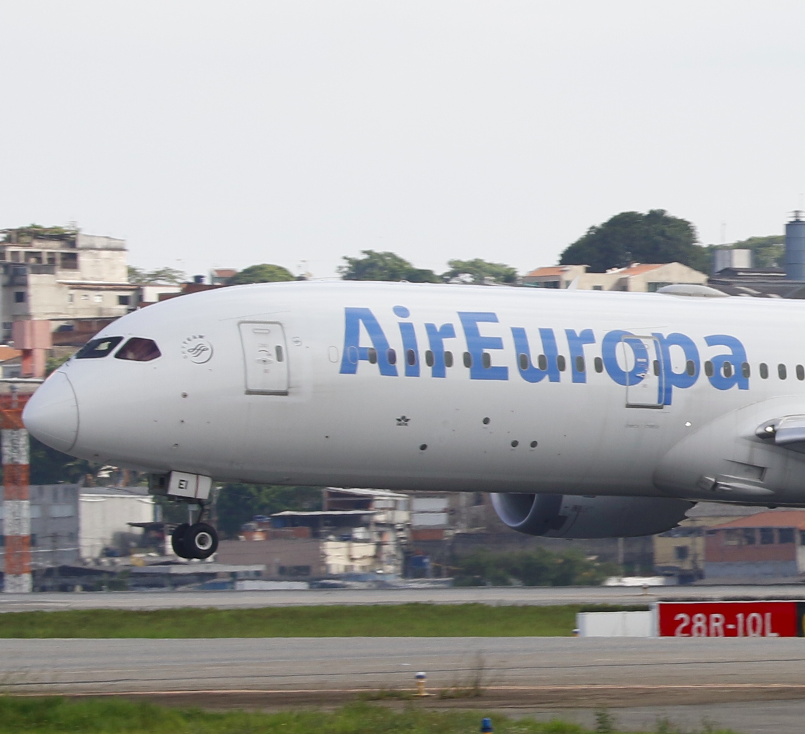 Air Europa celebra codeshare com Azul, retomará voos à Salvador