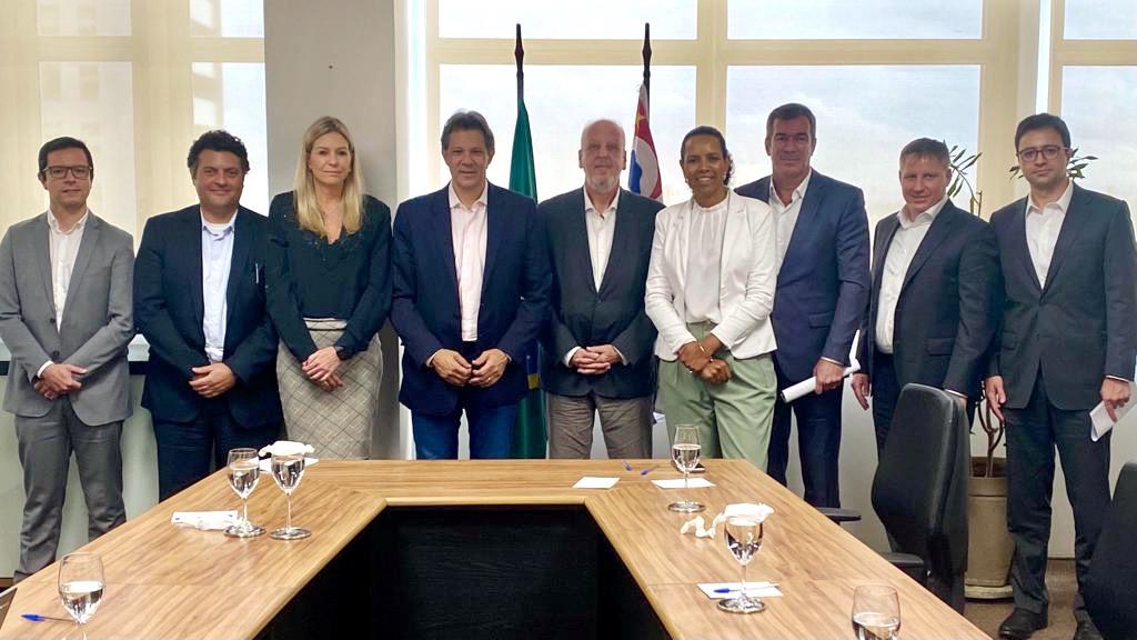 Presidentes de companhias aéreas brasileiras se reúnem com ministro da Fazenda