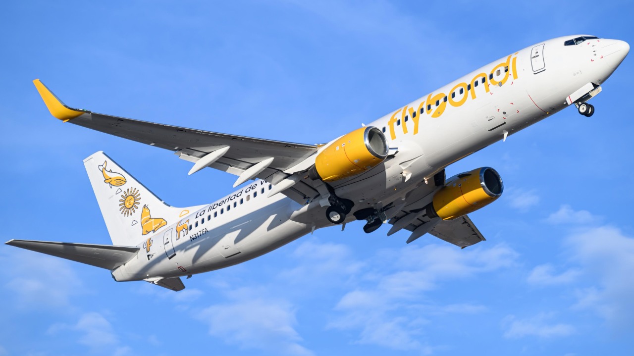 FlyBondi recebe o 12º Boeing 737-800NG da frota