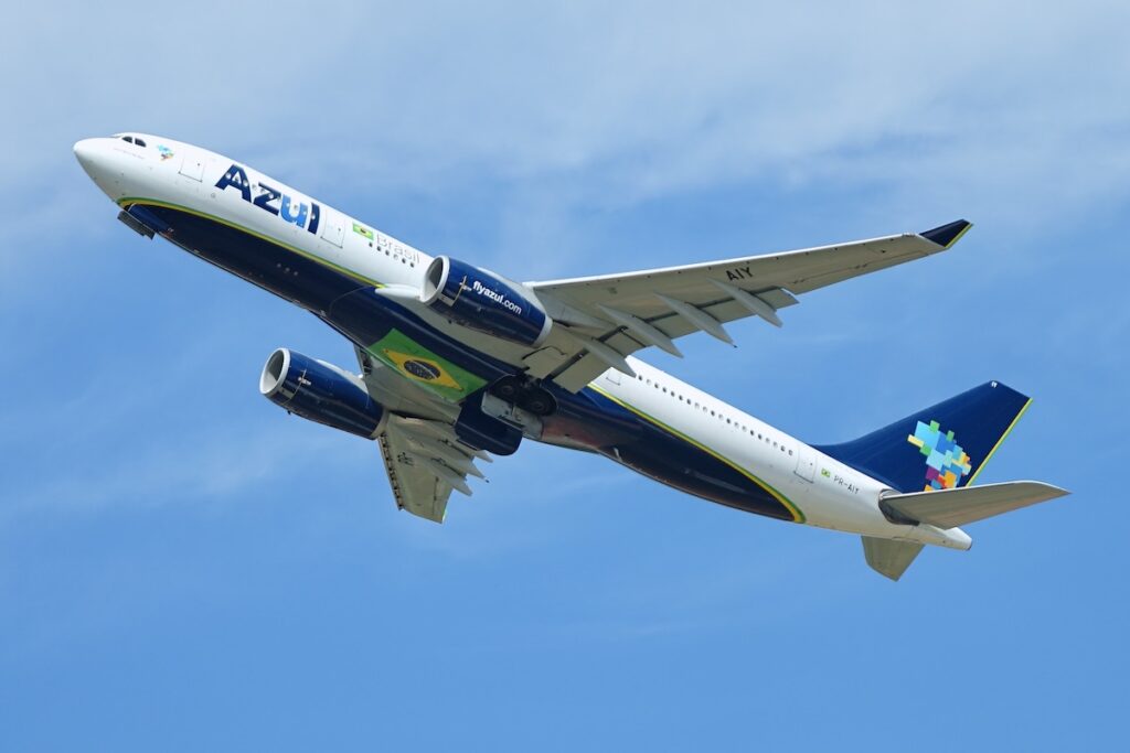 Azul anuncia data do retorno dos voos de BH e Recife para Flórida