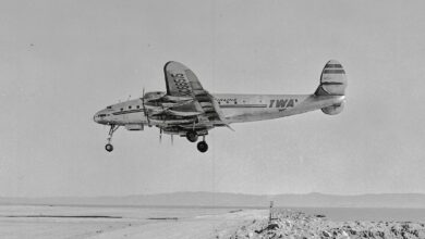 81 anos do primeiro voo do Lockheed L-049 Constellation