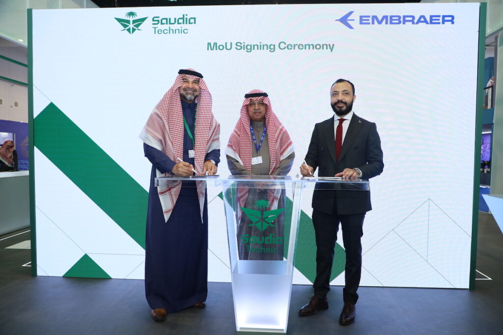 Embraer e Saudia Technic assinam MoU para iniciar colaboração em manutenção e treinamentos